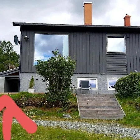 Aurora In Shared Nr1 We Are Doing Privet Northen Light Trip, Reindeer Trip And Sommaroy Fjord Trip 3* Тромсё
